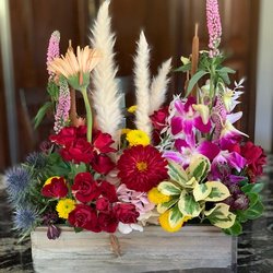 Colony Florist & Gifts