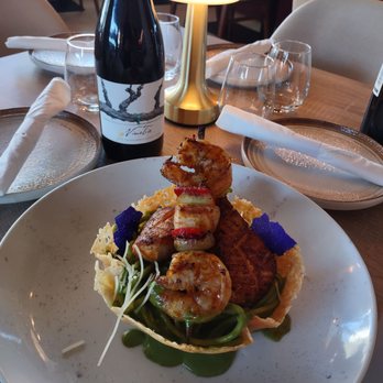 Aromas del Peru - Pesto pasta y grillé grouper con brocheta de camarón - Peruvian Near Me - Pompano Beach, Florida