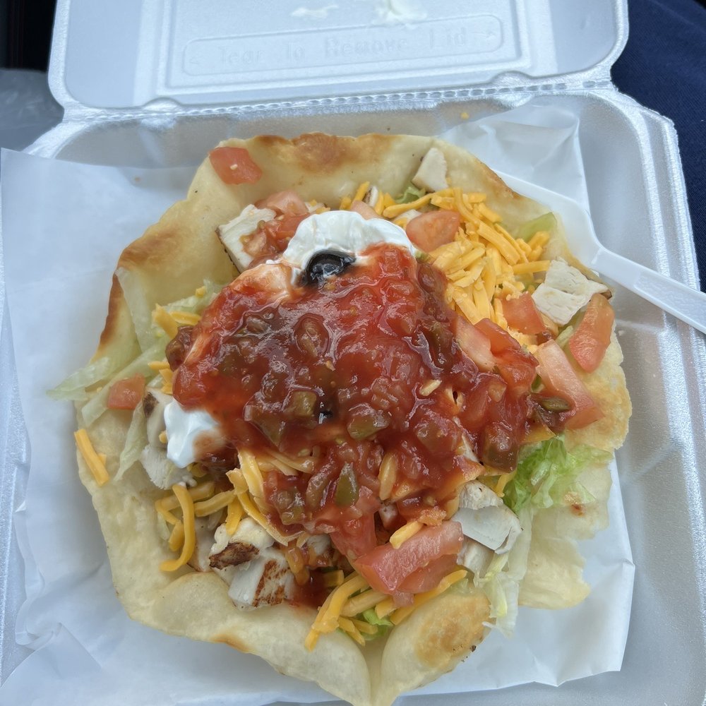 Fred's Corner Grille - Taco salad had that subway chicken u know what im talking about lmfao and shell had no flavor but i mean the rest was salad so meh - Burgers Near Me - Vernon, Texas