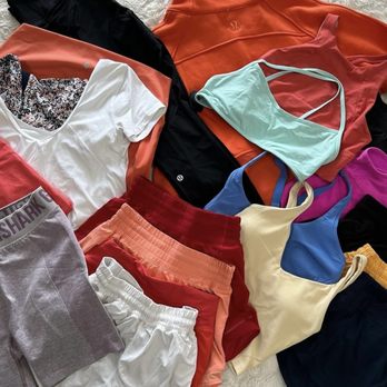 Plato's Closet - Used, Vintage & Consignment Near Me - Indianapolis, Indiana