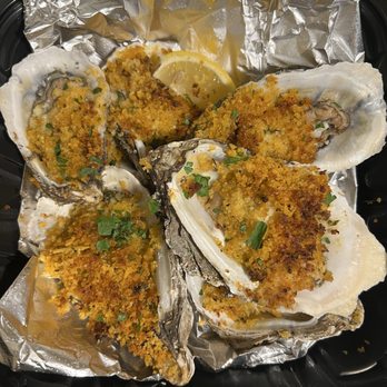 Trenasse - Oysters Gratin - Wine Bars Near Me - New Orleans, Louisiana Trenasse - Oysters Gratin - Wine Bars Near Me - New Orleans, Louisiana