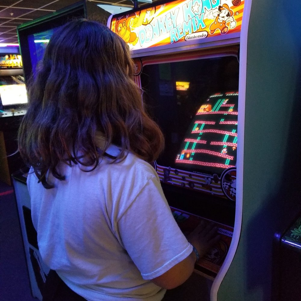 My daughter discovering Donkey Kong! My daughter discovering Donkey Kong!