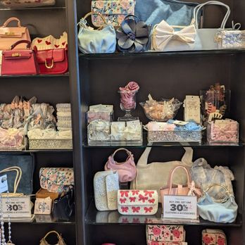 Francesca's - Accessories Near Me - Canton, Connecticut Francesca's - Accessories Near Me - Canton, Connecticut