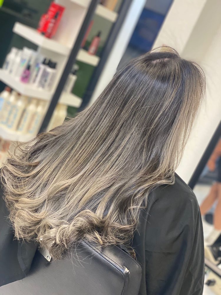 Shailyn Hair Salón Image