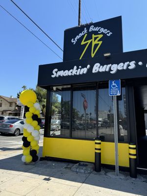 Smack Burgers by null