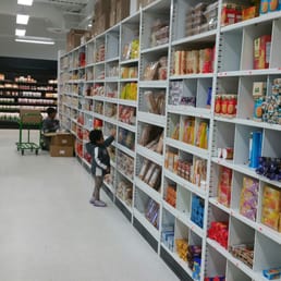 Bigger store bigger isles Bigger store bigger isles