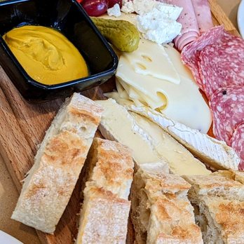 Samaria Cafe - Charcuterie board - Breakfast & Brunch Near Me - Tampa, Florida