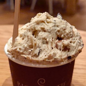 Bacio di Latte - Buttercream Pretzel Chocolate Caramel Peanut Butter - Gelato Near Me - Los Angeles, California Bacio di Latte - Buttercream Pretzel Chocolate Caramel Peanut Butter - Gelato Near Me - Los Angeles, California