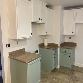 J R Painting - 2 tone cabinets - Painters Near Me J R Painting - 2 tone cabinets - Painters Near Me
