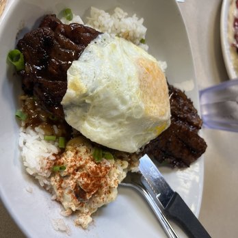 Guieb Cafe - New American Near Me - Honolulu, Hawaii