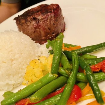 Hy's Steak House - Filet Mignon - Steakhouses Near Me - Honolulu, Hawaii