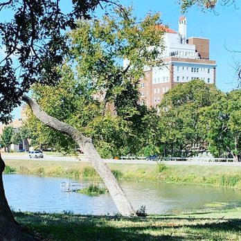 Lake Cliff Park - Parks Near Me - Dallas, Texas