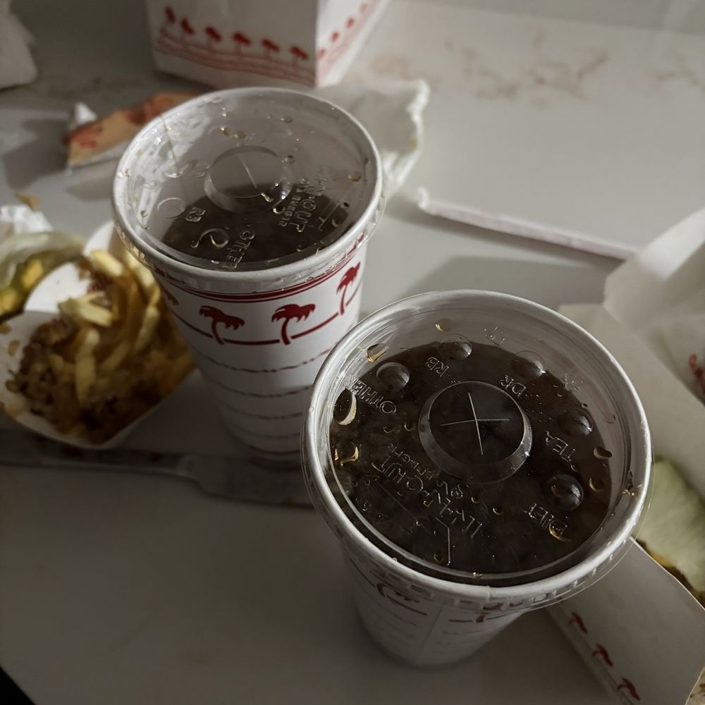 Drinks were not filled up all the way Drinks were not filled up all the way