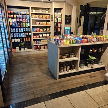 Crowne Plaza Costa Mesa Orange County - Snack store - Hotels Near Me - Costa Mesa, California Crowne Plaza Costa Mesa Orange County - Snack store - Hotels Near Me - Costa Mesa, California