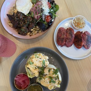 Breezy - Highly recommend Pork Adobo Breakfast Burrito and Honey Basil Ribeye Bowl - Breakfast & Brunch Near Me - San Juan Capistrano, California