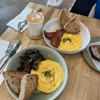 Camp Cove - Beautiful spread of delicious foods - Cafes Near Me - Sacramento, California Camp Cove - Beautiful spread of delicious foods - Cafes Near Me - Sacramento, California