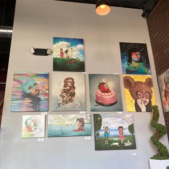 GenuWine Arizona - Lobby art - Wine Bars Near Me - Phoenix, Arizona GenuWine Arizona - Lobby art - Wine Bars Near Me - Phoenix, Arizona