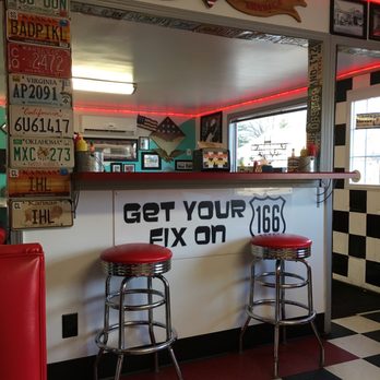 Burger Junkie - Dining area - Burgers Near Me - Arkansas City, Kansas