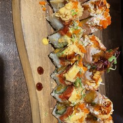 Tokyo Steakhouse - Gangnam Style Roll and Iowa roll