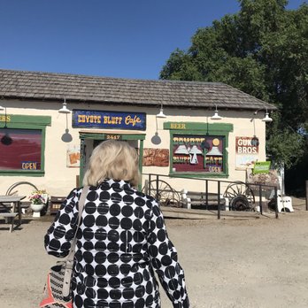 Coyote Bluff Cafe - Burgers Near Me - Amarillo, Texas