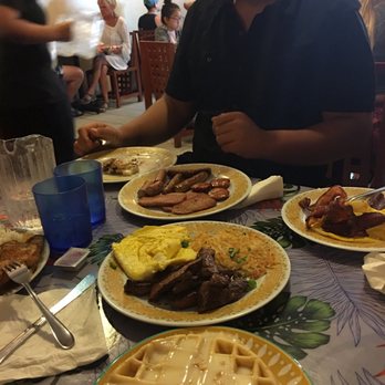 808 Grindz Cafe - Cafes Near Me - Lahaina, Hawaii