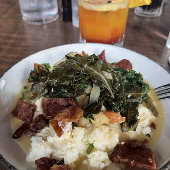 Urban - Shrimp and Grits with a Mango Mocktail - Breakfast & Brunch Near Me - Kansas City, Missouri Urban - Shrimp and Grits with a Mango Mocktail - Breakfast & Brunch Near Me - Kansas City, Missouri