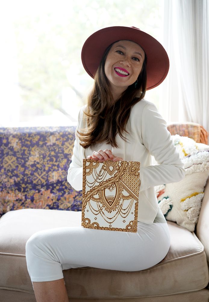 Natural Henna Art Logo