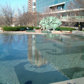 Centennial Olympic Park - pools and statues - Parks Near Me - Atlanta, Georgia Centennial Olympic Park - pools and statues - Parks Near Me - Atlanta, Georgia