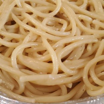 Urban Tomato - Closeup of the Bucatini Cacio e Pepe Pasta. - Pizza Near Me - Palisades Park, New Jersey