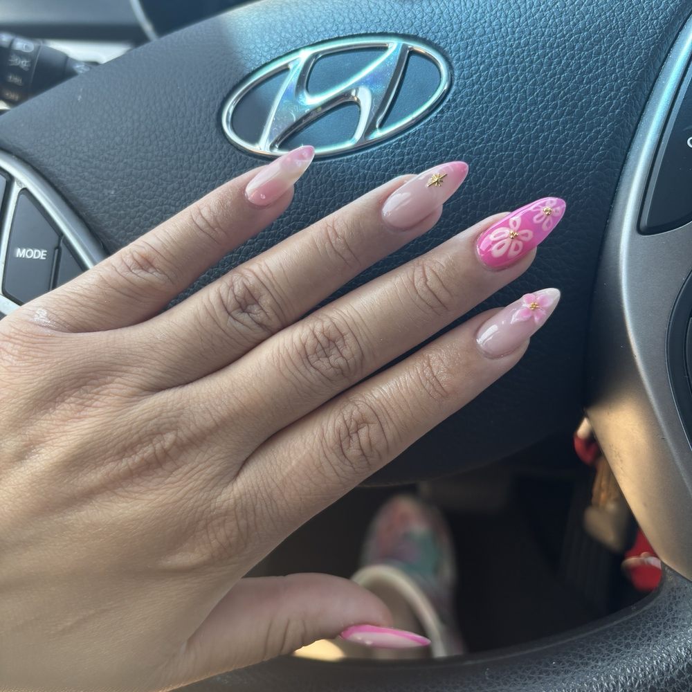 Divas Nails - Nail Salons Near Me - Northridge, California Divas Nails - Nail Salons Near Me - Northridge, California