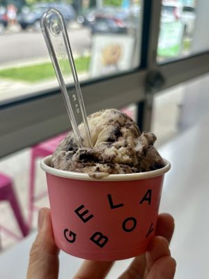 Gelato Boy by null