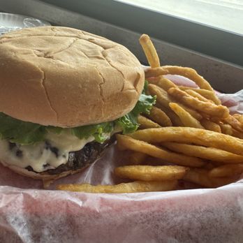 The Breakers Restaurant - Mushroom burger - American Near Me - New Smyrna Beach, Florida The Breakers Restaurant - Mushroom burger - American Near Me - New Smyrna Beach, Florida