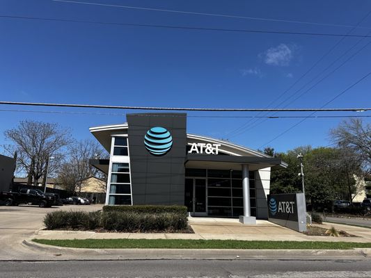 AT&T STORE - Updated July 2026 - 31 Photos & 111 Reviews - 3329 Oak ...