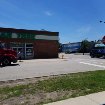 Dollar Tree - Discount Store Near Me - Chicago, Illinois
