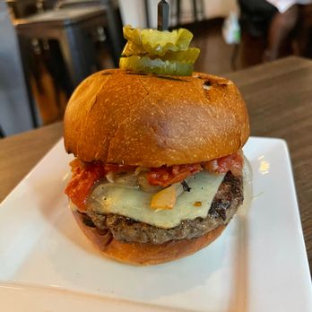 Beginner's Luck - Lucky Burger - Coffee & Tea Near Me - Scottsdale, Arizona