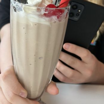 Ruby's Diner - Chocolate shake - Diners Near Me - Laguna Beach, California Ruby's Diner - Chocolate shake - Diners Near Me - Laguna Beach, California