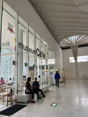 Okinawa Prefectural Museum and Art Museum (Okimyu) by null