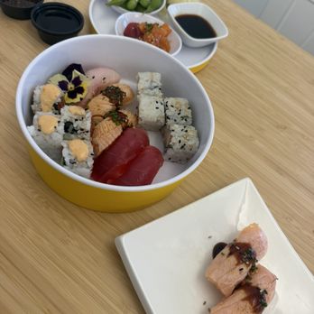 Simpli Sushi - Popular Seto and Seared Salmon Nigiri - Sushi Bars Near Me - Henderson, Nevada Simpli Sushi - Popular Seto and Seared Salmon Nigiri - Sushi Bars Near Me - Henderson, Nevada