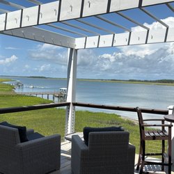 Regatta Inn