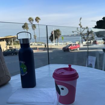 Parakeet cafe - Outside patio seating overlooking the cove - Coffee & Tea Near Me - San Diego, California Parakeet cafe - Outside patio seating overlooking the cove - Coffee & Tea Near Me - San Diego, California