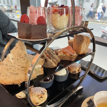Morrison Grill - Steakhouses Near Me - Dublin, D