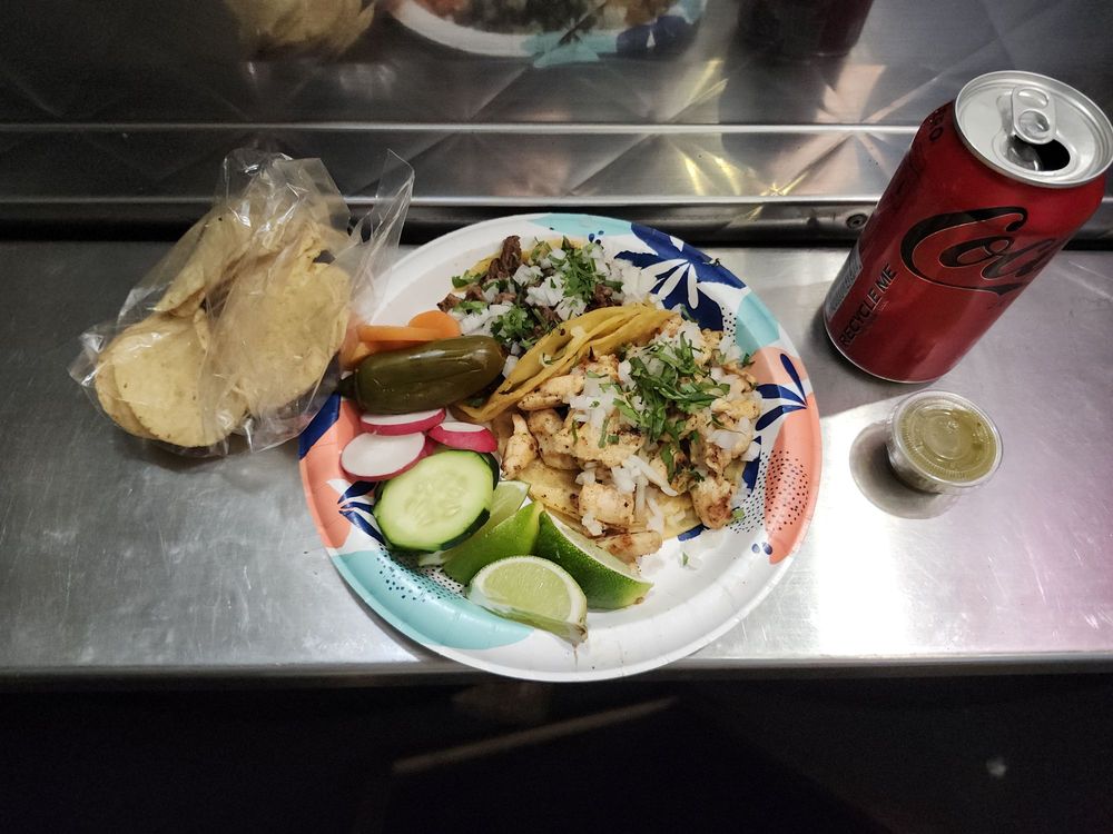 Taqueria Dona Martha Logo