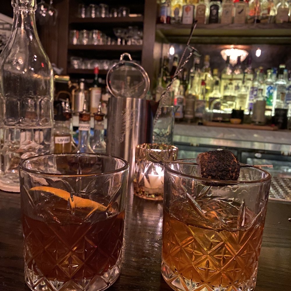 The Alderman - Old fashions - Cocktail Bars Near Me - Chicago, Illinois