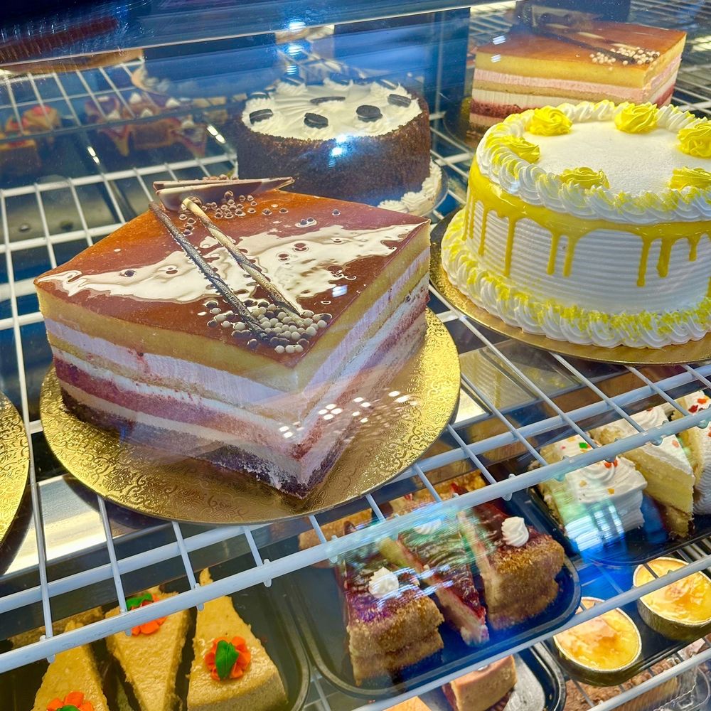 Pinecrest Bakery - Key Largo - Bakeries Near Me - Key Largo, Florida Pinecrest Bakery - Key Largo - Bakeries Near Me - Key Largo, Florida