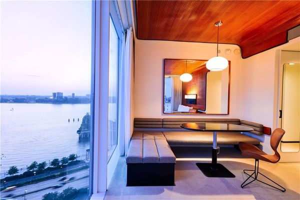 The Standard, High Line by null