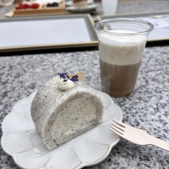 Seoul Sweets - earl grey rice cake - Desserts Near Me - New York, New York Seoul Sweets - earl grey rice cake - Desserts Near Me - New York, New York