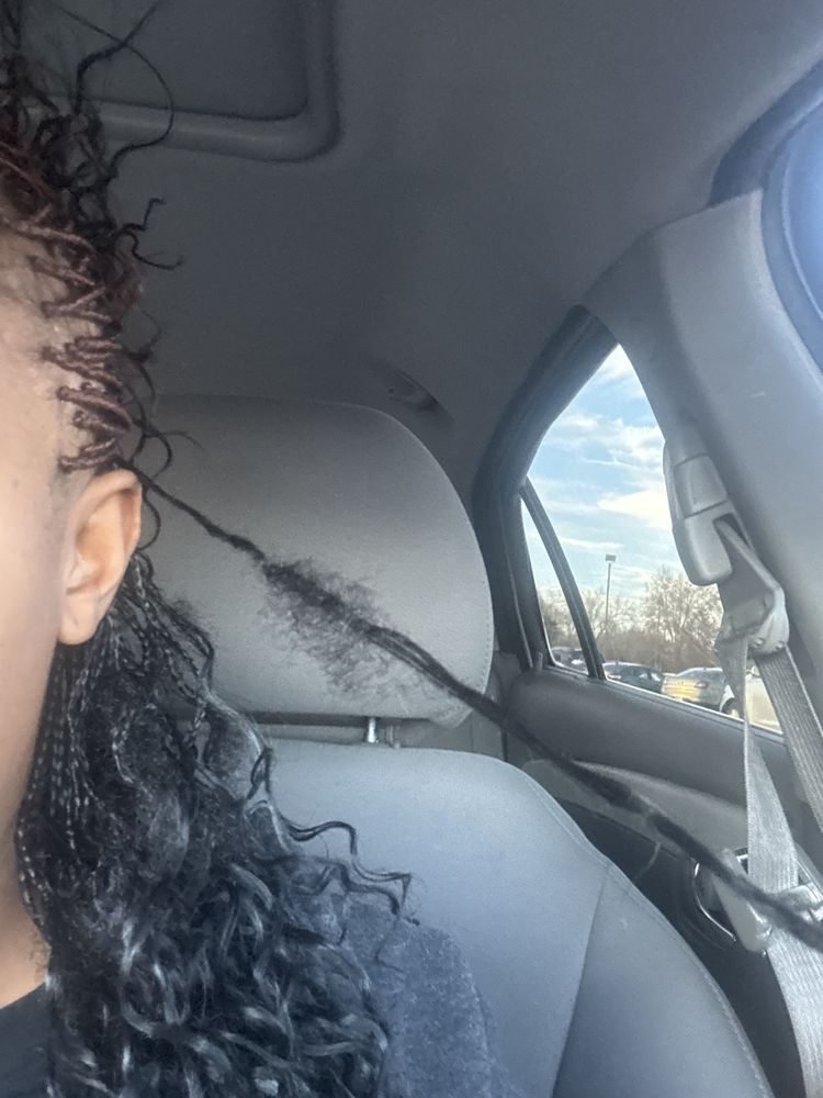 Bamba Hair Braiding Logo