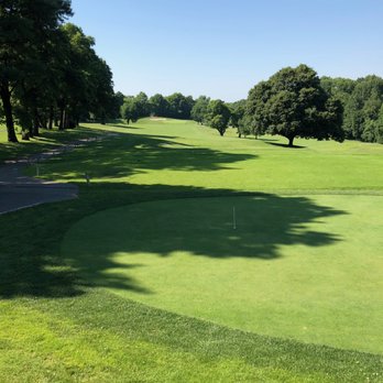 Forest Park Golf Course - 1st hole tee and putting green - June 30, 2018 - Golf Near Me - Woodhaven, New York Forest Park Golf Course - 1st hole tee and putting green - June 30, 2018 - Golf Near Me - Woodhaven, New York