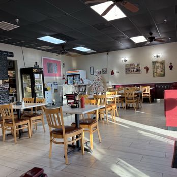 Breakfast Club - Inside the restaurant - Breakfast & Brunch Near Me - Leesburg, Florida Breakfast Club - Inside the restaurant - Breakfast & Brunch Near Me - Leesburg, Florida