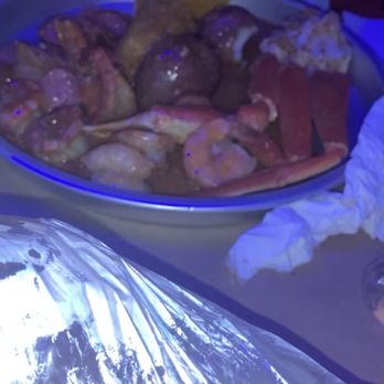 Crafty Crab - Seafood boil - Cajun/Creole Near Me - District Heights, Maryland
